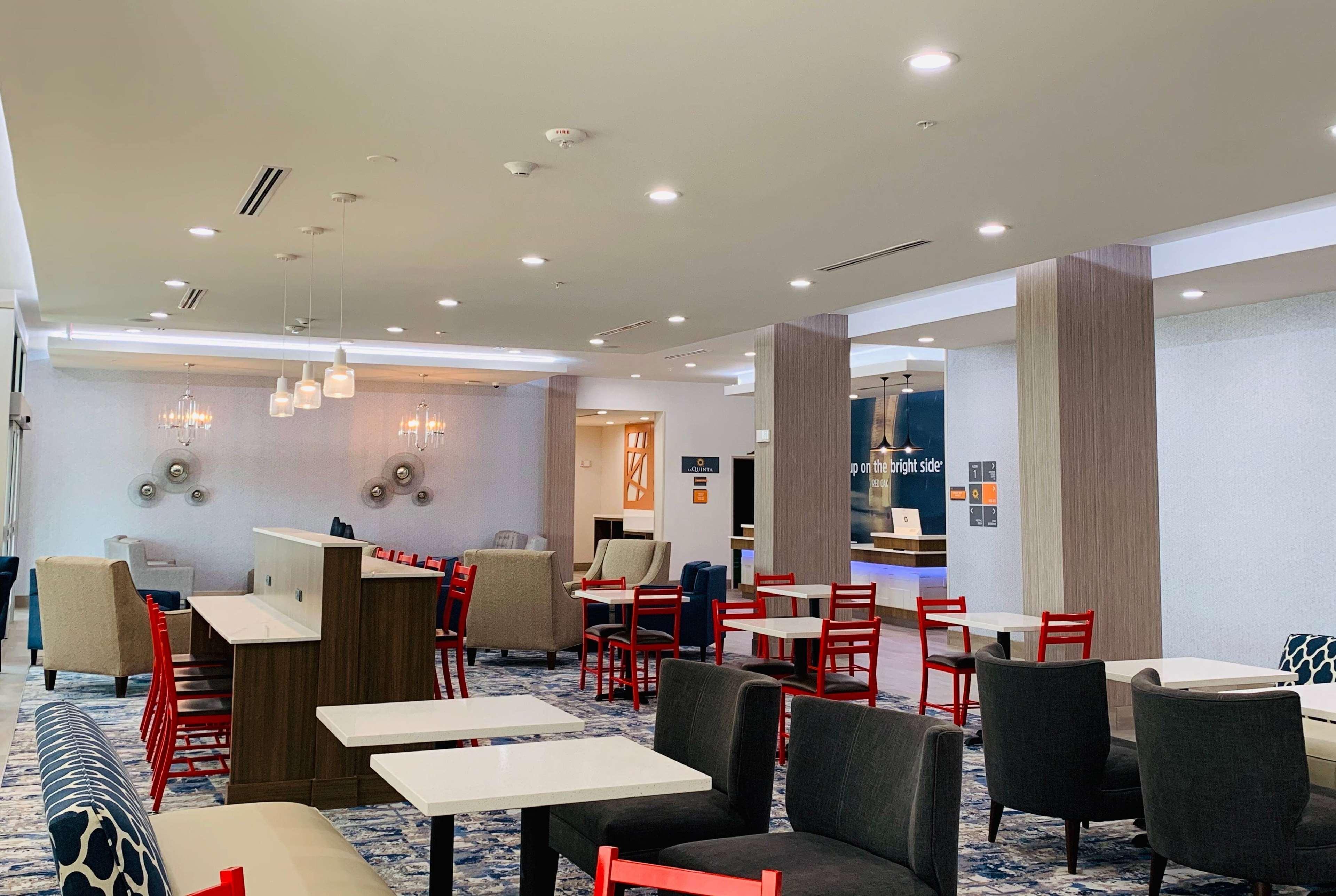 La Quinta Inn & Suites By Wyndham - Red Oak Tx Ih-35E Exterior foto